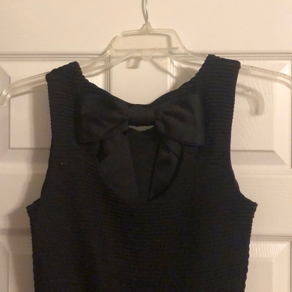 Black dress - Picture 3 of 3